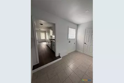 801 Hopkins St., Yoakum, TX 77995 - Photo 11