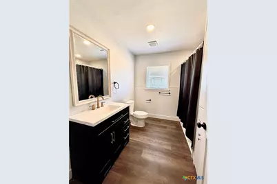 801 Hopkins St., Yoakum, TX 77995 - Photo 7