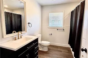 801 Hopkins St, Yoakum, TX 77995 - Photo 7