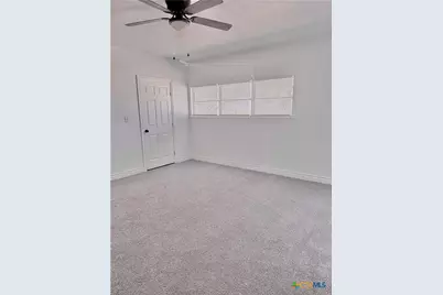 801 Hopkins St., Yoakum, TX 77995 - Photo 27