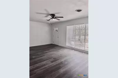 801 Hopkins St., Yoakum, TX 77995 - Photo 19