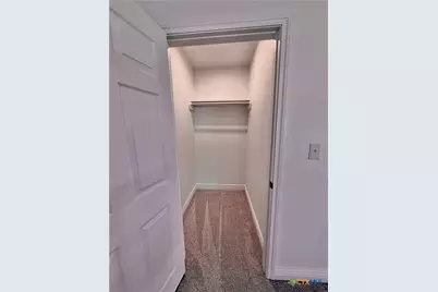 801 Hopkins St., Yoakum, TX 77995 - Photo 17