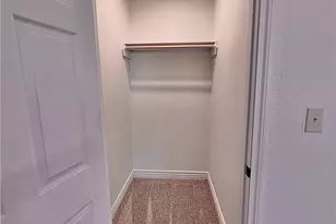 801 Hopkins St, Yoakum, TX 77995 - Photo 17