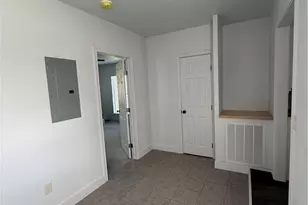 801 Hopkins St, Yoakum, TX 77995 - Photo 13