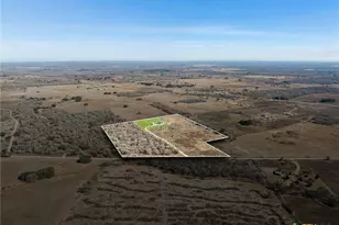 5476 County Rd 427, Stockdale, TX 78160 - Photo 3