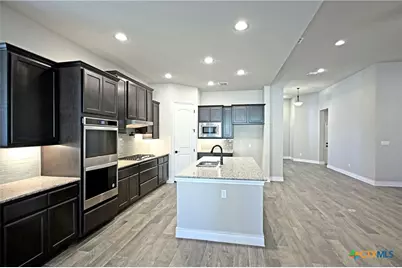 588 Vale Court, New Braunfels, TX 78132 - Photo 11