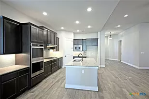 588 Vale Ct, New Braunfels, TX 78132 - Photo 11