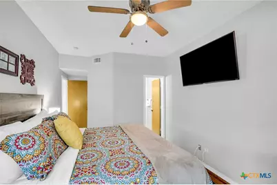 401 W Lincoln Street #A101, New Braunfels, TX 78130 - Photo 13