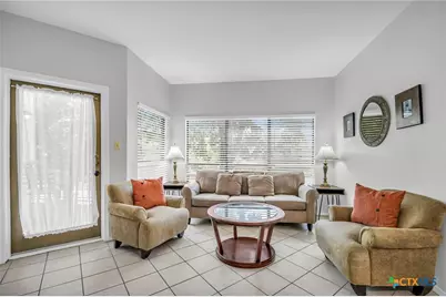 401 W Lincoln Street #A101, New Braunfels, TX 78130 - Photo 7