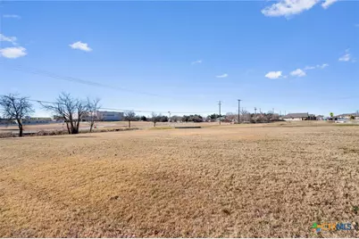 3949 Pinehurst Drive, Taylor, TX 76574 - Photo 13