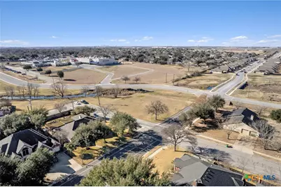 3949 Pinehurst Drive, Taylor, TX 76574 - Photo 19