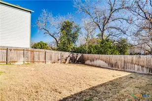 41 Trinity Cir, Lockhart, TX 78644 - Photo 29