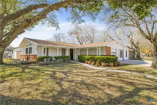 121 Bonham St, Port Lavaca, TX 77979 - Photo 1