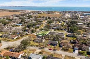 121 Bonham St, Port Lavaca, TX 77979 - Photo 25