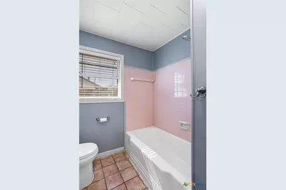 121 Bonham Street, Port Lavaca, TX 77979 - Photo 13