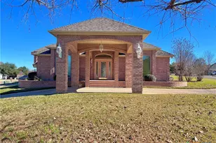 2102 Lakeview Loop, Killeen, TX 76543 - Photo 1