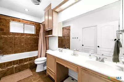 307 Stone Gate Drive, Victoria, TX 77904 - Photo 13