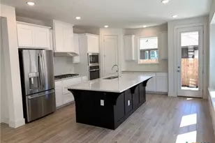 1048 Easy Gruene, New Braunfels, TX 78130 - Photo 5