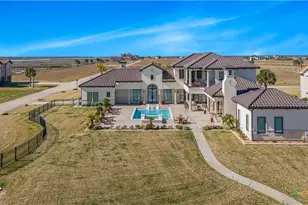 385 E Arbor Vis, Port O'Connor, TX 77982 - Photo 33