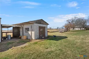 16067 McLennan Rd, Troy, TX 76579 - Photo 27