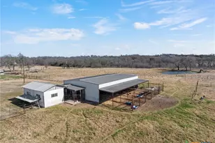 16067 McLennan Rd, Troy, TX 76579 - Photo 39