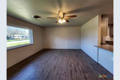 362 Lockener Avenue, New Braunfels, TX 78130 - Photo 7