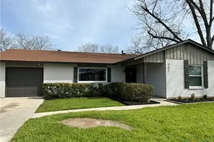 362 Lockener Ave, New Braunfels, TX 78130 - Photo 5