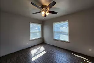 362 Lockener Ave, New Braunfels, TX 78130 - Photo 25