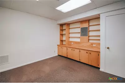 305 N Laurent Street, Victoria, TX 77901 - Photo 19