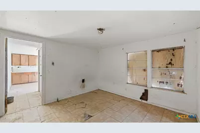 510 Volunteer Street, Seguin, TX 78155 - Photo 7