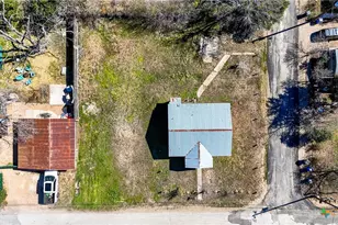 510 Volunteer St, Seguin, TX 78155 - Photo 1