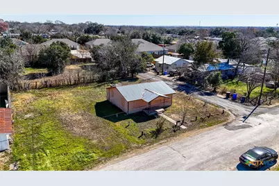 510 Volunteer Street, Seguin, TX 78155 - Photo 17