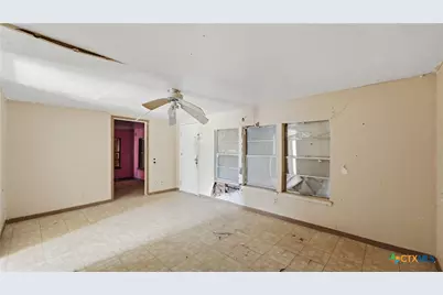 510 Volunteer Street, Seguin, TX 78155 - Photo 11