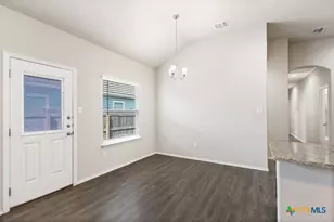 636 Heathers Wy, Seguin, TX 78155 - Photo 9