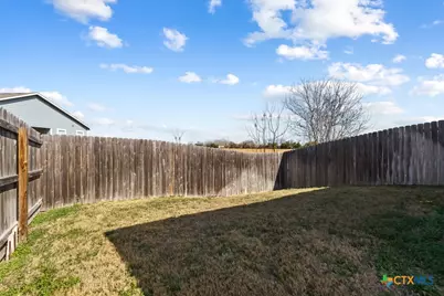 636 Heathers Way, Seguin, TX 78155 - Photo 23