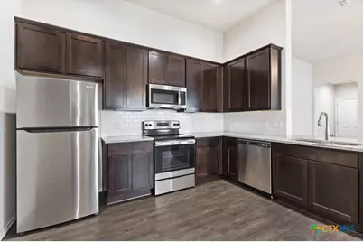 636 Heathers Way, Seguin, TX 78155 - Photo 11