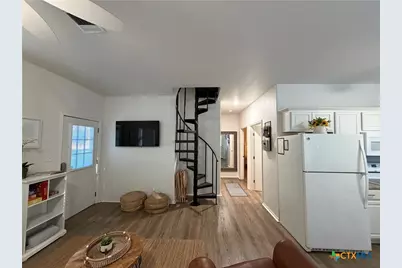 205 Woodridge, Canyon Lake, TX 78133 - Photo 9