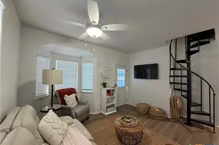 205 Woodridge, Canyon Lake, TX 78133 - Photo 9