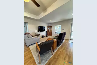 1884 US Highway 90 Highway, Uvalde, TX 78801 - Photo 19