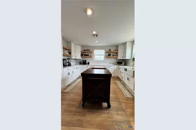 1884 US Highway 90 Highway, Uvalde, TX 78801 - Photo 17