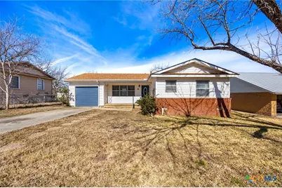 11 Bellaire Avenue, Lampasas, TX 76550 - Photo 1