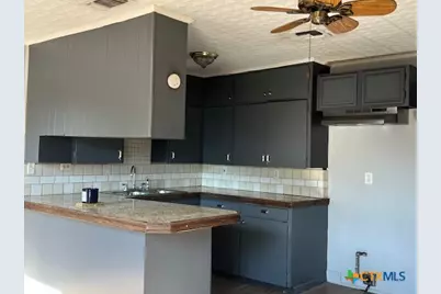 407 Bois D' Arc, Edna, TX 77957 - Photo 15