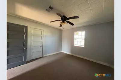 407 Bois D' Arc, Edna, TX 77957 - Photo 19