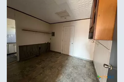 407 Bois D' Arc, Edna, TX 77957 - Photo 25