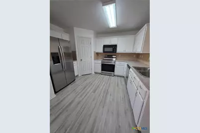 1121 Dixon Circle, Copperas Cove, TX 76522 - Photo 3