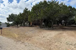 510 Marlys Ave, Canyon Lake, TX 78133 - Photo 13