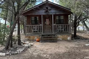 510 Marlys Ave, Canyon Lake, TX 78133 - Photo 3