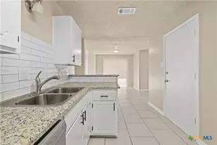 2302 Silverhill Dr, Killeen, TX 76543 - Photo 13