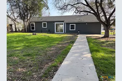 964 E Mountain Street, Seguin, TX 78155 - Photo 47