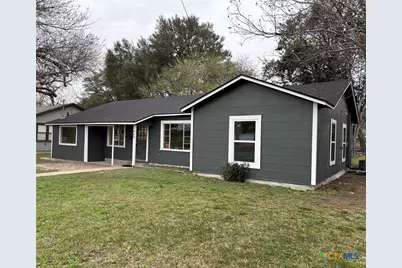 964 E Mountain Street, Seguin, TX 78155 - Photo 1
